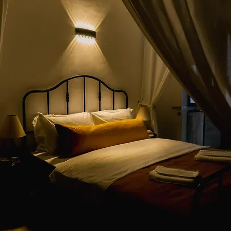 Chic Aparthotel 4*