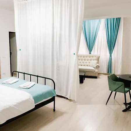 Chic 4*