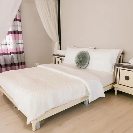 Chic Aparthotel *