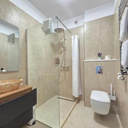 Apartahotel Chic 4*