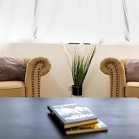 Apartahotel Chic 4*