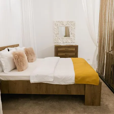 Chic 4*